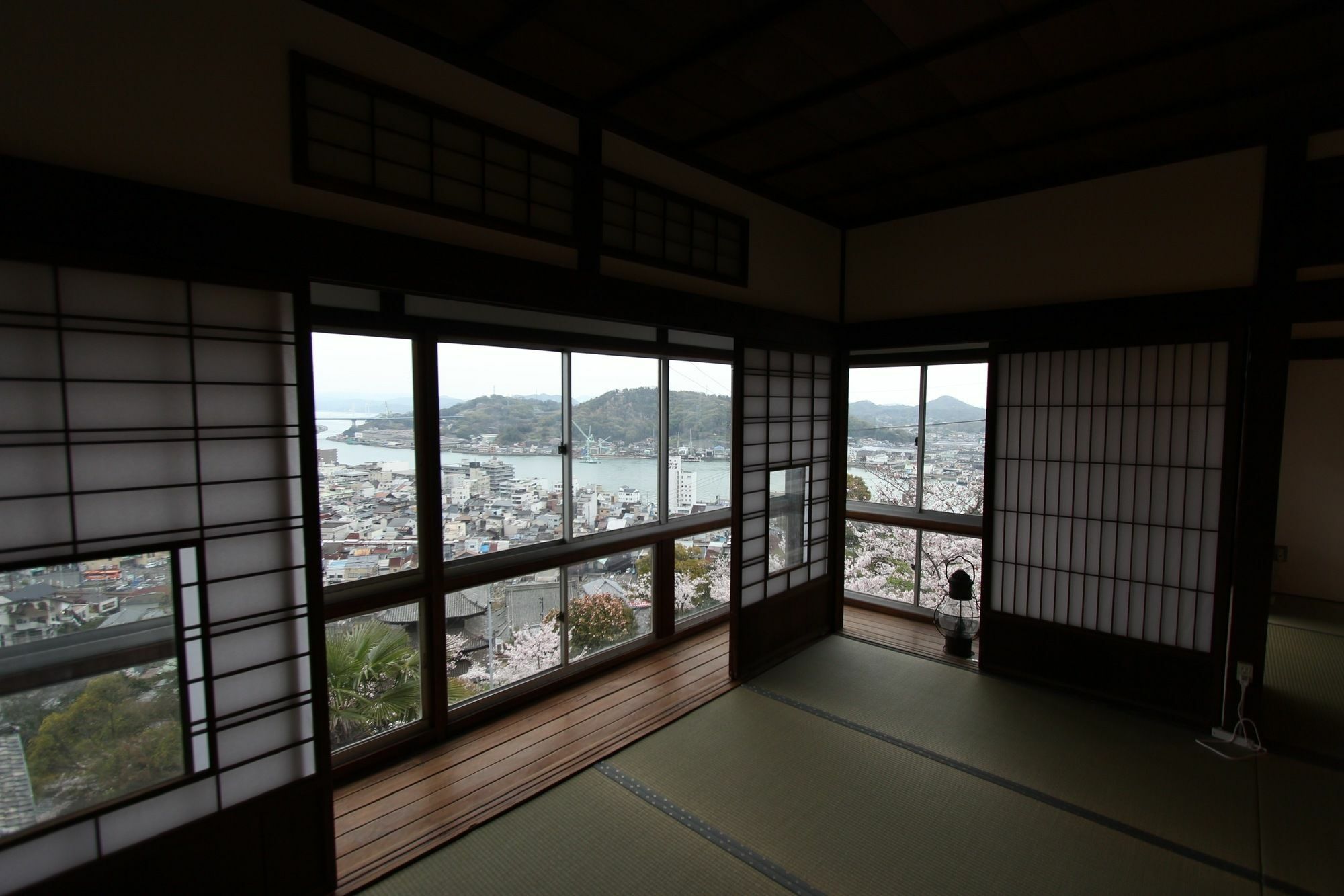 Onomichi Guest House Miharashi-Tei Zewnętrze zdjęcie